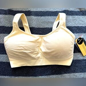 Women’s Truekind Daily Comfort wire-free shaper bra, Size L, beige